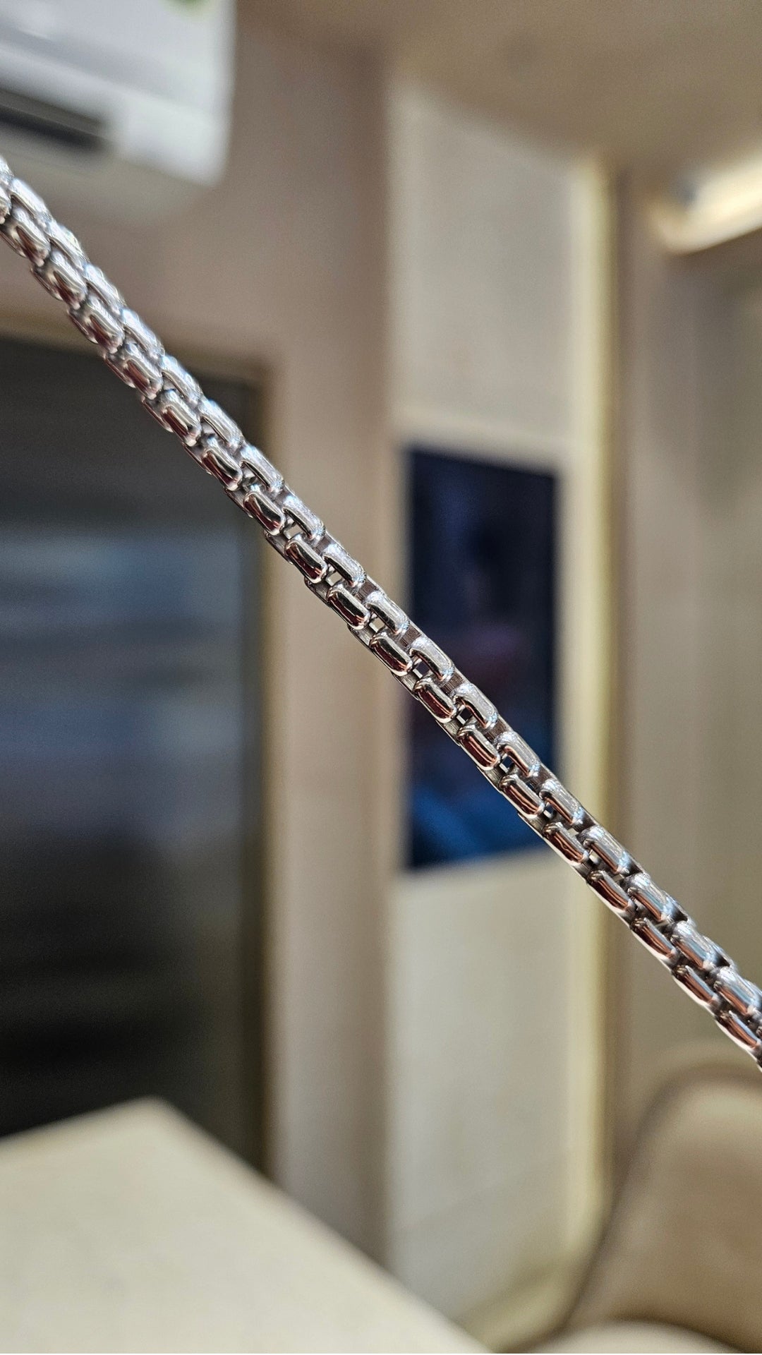 Sleek Box Link Bracelet with Rhodium
